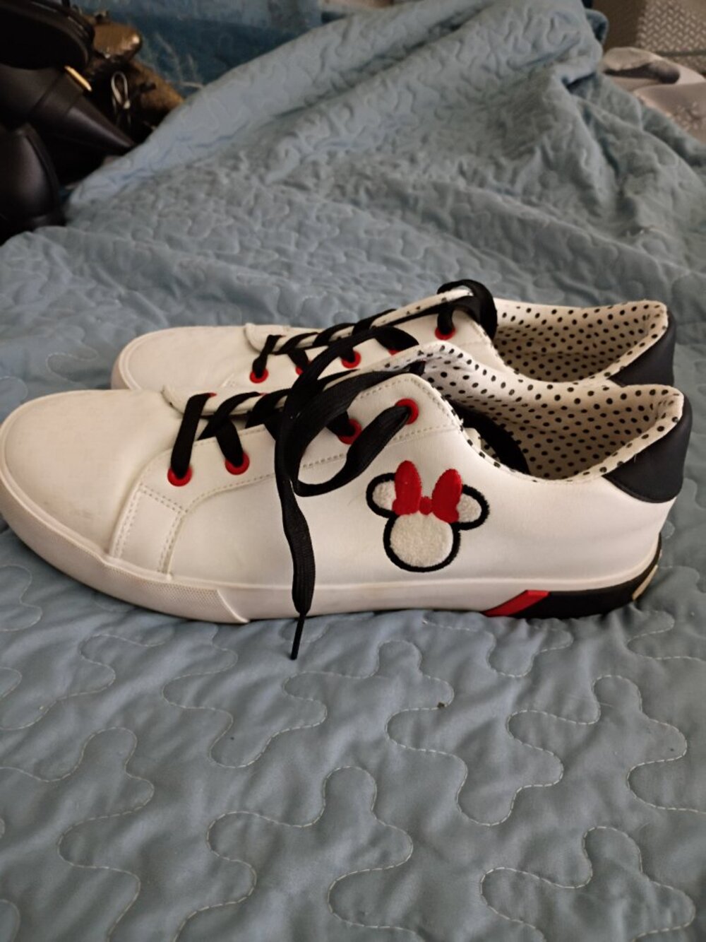 Ground Up Disney Minnie Mouse Sneakers Women's Size 11